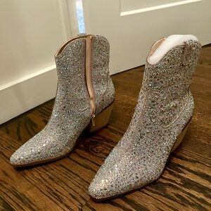 Betsy Johnson rhinestone ankle boots size 9